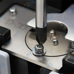 震動盤式自動螺絲機如何作業?使用注意事項是什么?-深圳訊博科技 震動盤式自動螺絲機如何作業?使用注意事項是什么?-深圳訊博科技