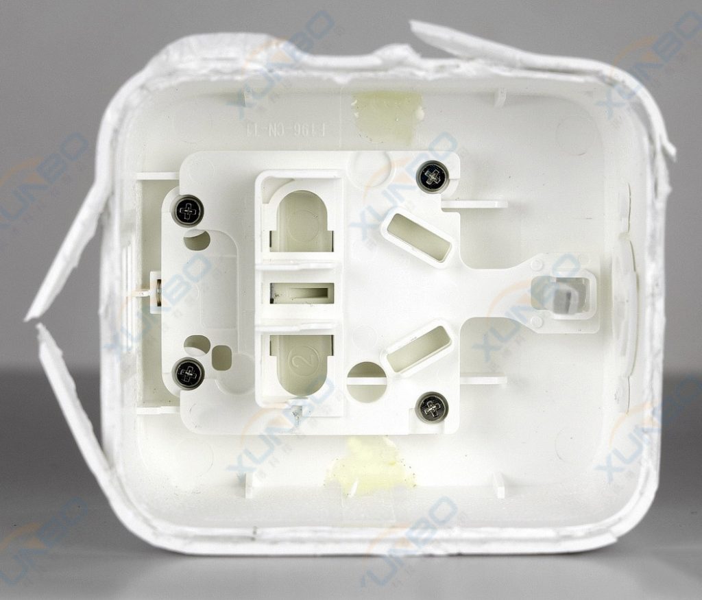 無線智能插座外殼螺絲