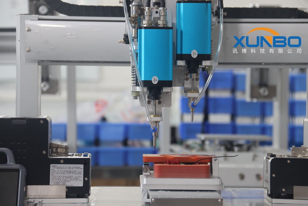 自動螺絲機的控制原理是什么？-訊博自動鎖螺絲機-多功能非標(biāo)螺絲機_全自動視覺螺絲機_大型鎖螺絲機廠家