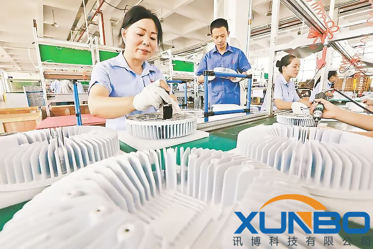 訊博5G濾波器螺絲鎖付工藝介紹-訊博鎖螺絲機-多功能非標螺絲機_全自動視覺螺絲機_大型鎖螺絲機廠家 訊博5G濾波器螺絲鎖付工藝介紹-訊博鎖螺絲機-多功能非標螺絲機_全自動視覺螺絲機_大型鎖螺絲機廠家