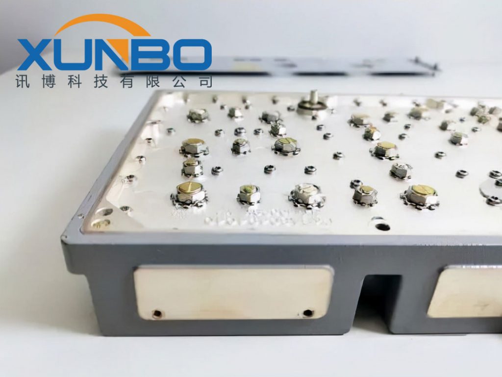 訊博5G濾波器螺絲鎖付工藝介紹-訊博鎖螺絲機-多功能非標螺絲機_全自動視覺螺絲機_大型鎖螺絲機廠家 訊博5G濾波器螺絲鎖付工藝介紹-訊博鎖螺絲機-多功能非標螺絲機_全自動視覺螺絲機_大型鎖螺絲機廠家