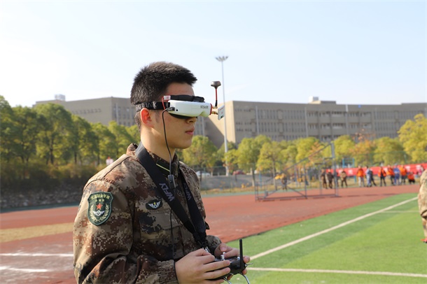 無人機穿越機訓練